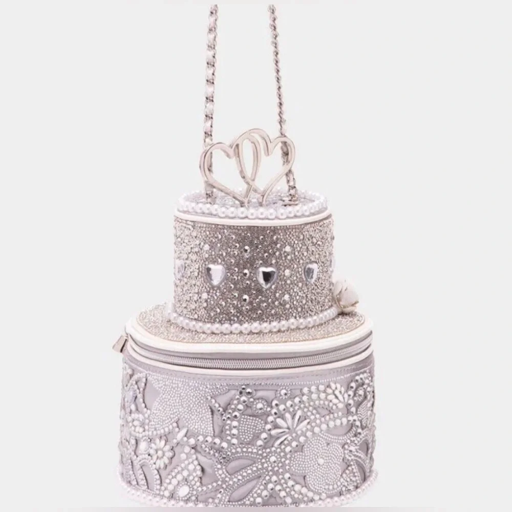 🩶 Betsey Johnson Kitsch Frost Yourself Silver Rhinestone Wedding Cake  Crossbody